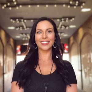 Meet your Posher, Andrea